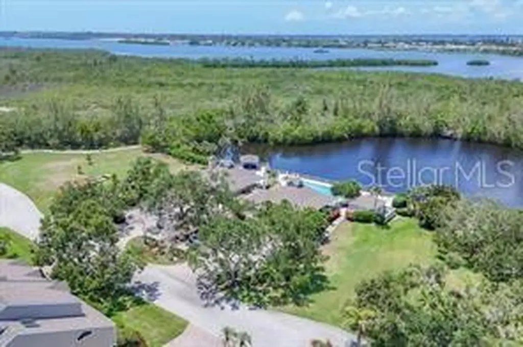 79 Tidy Island Boulevard Bradenton FL 34210