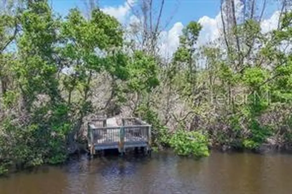 79 Tidy Island Boulevard Bradenton FL 34210