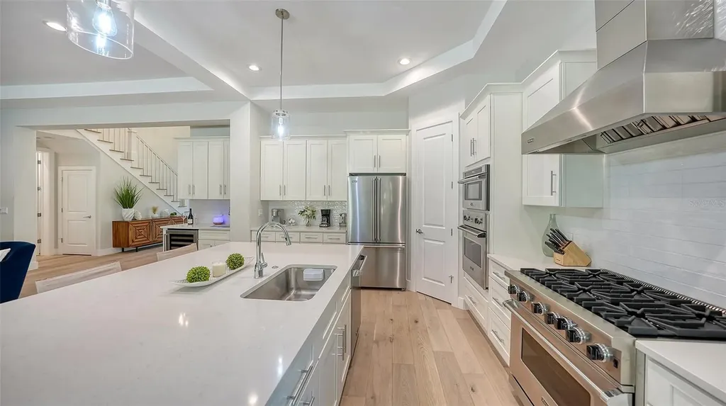 1537 Siesta Drive Sarasota FL 34239