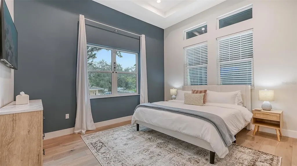 1537 Siesta Drive Sarasota FL 34239