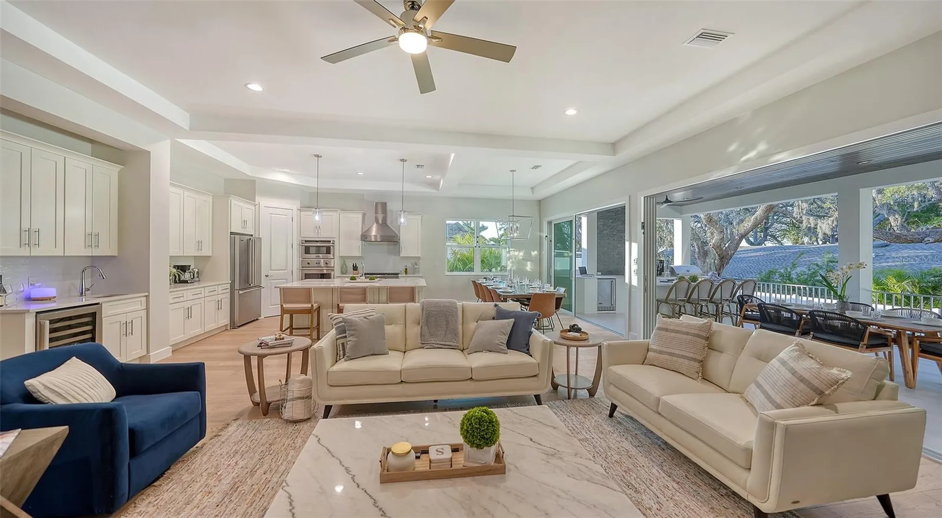 1537 Siesta Drive Sarasota FL 34239