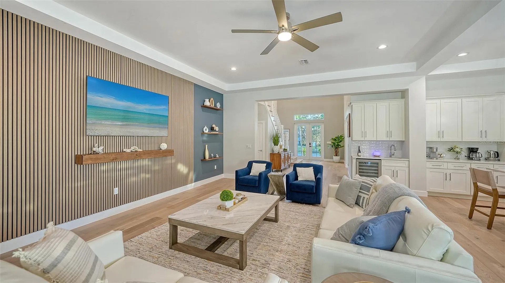 1537 Siesta Drive Sarasota FL 34239