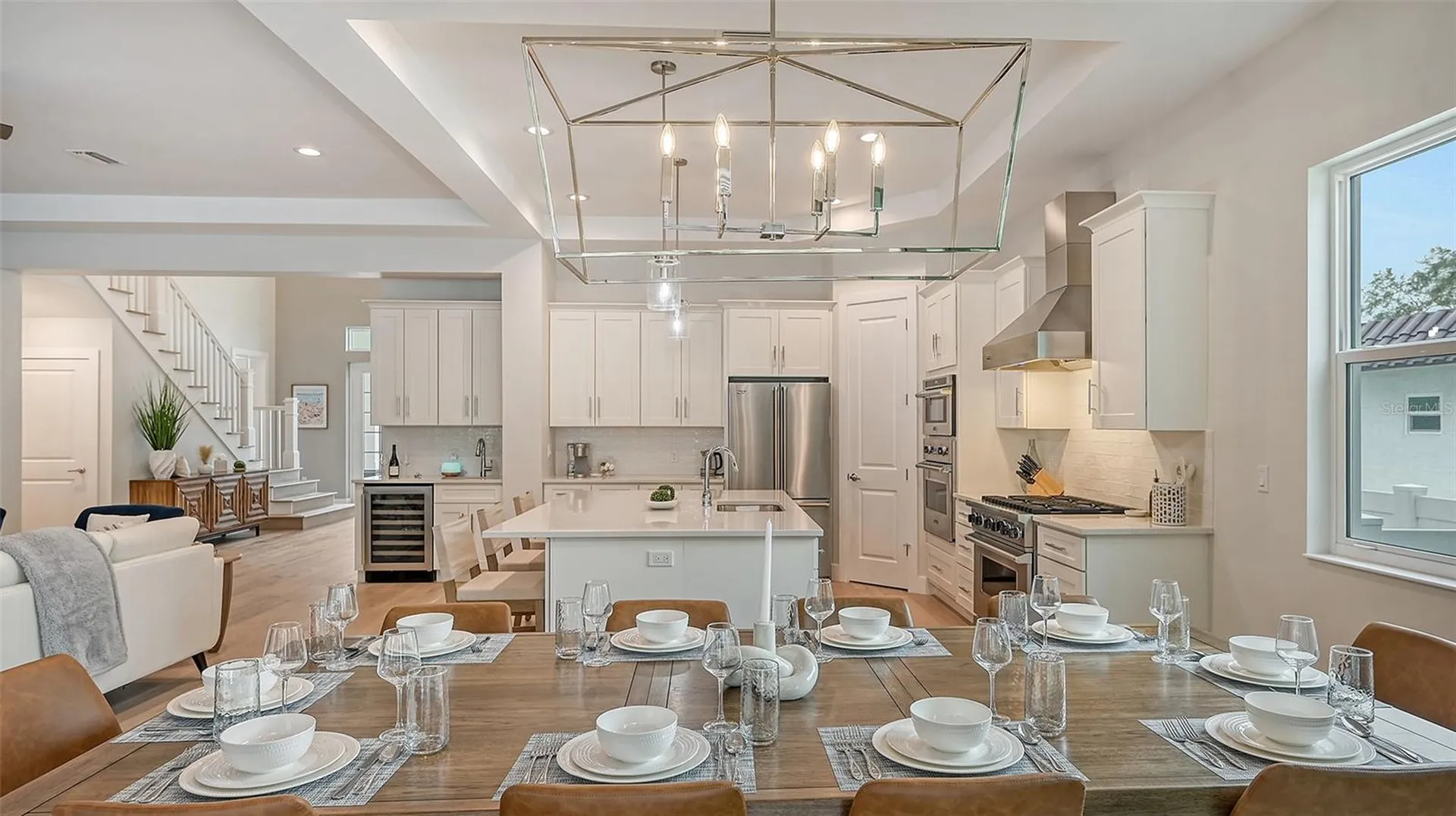 1537 Siesta Drive Sarasota FL 34239