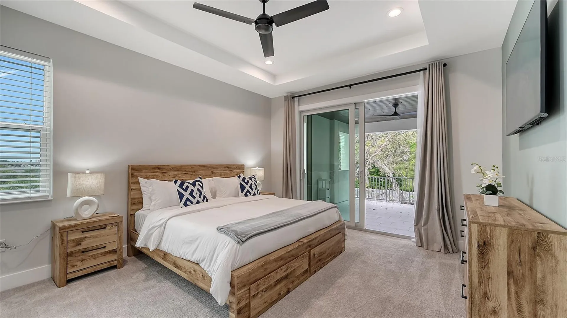 1537 Siesta Drive Sarasota FL 34239
