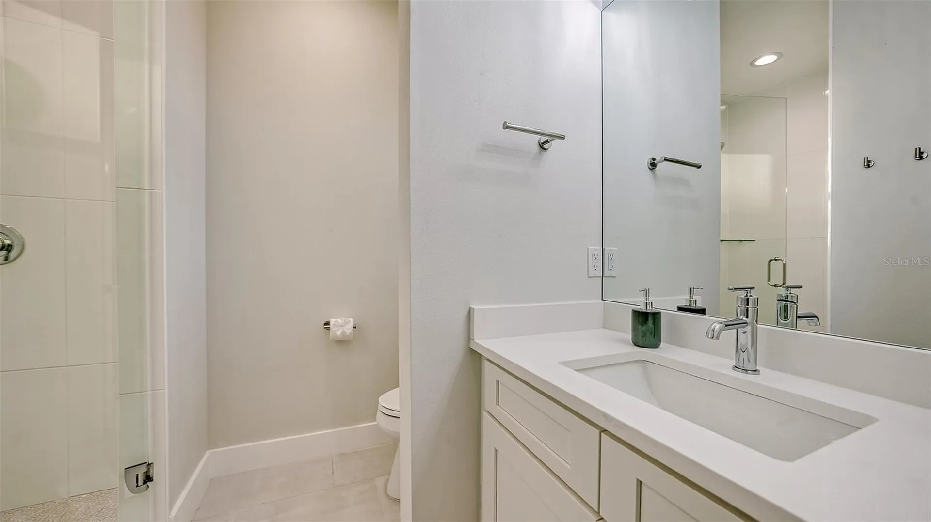1537 Siesta Drive Sarasota FL 34239