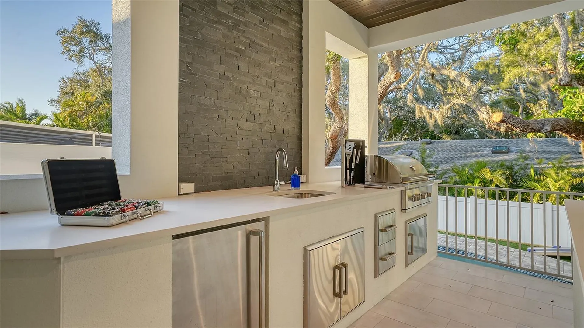 1537 Siesta Drive Sarasota FL 34239