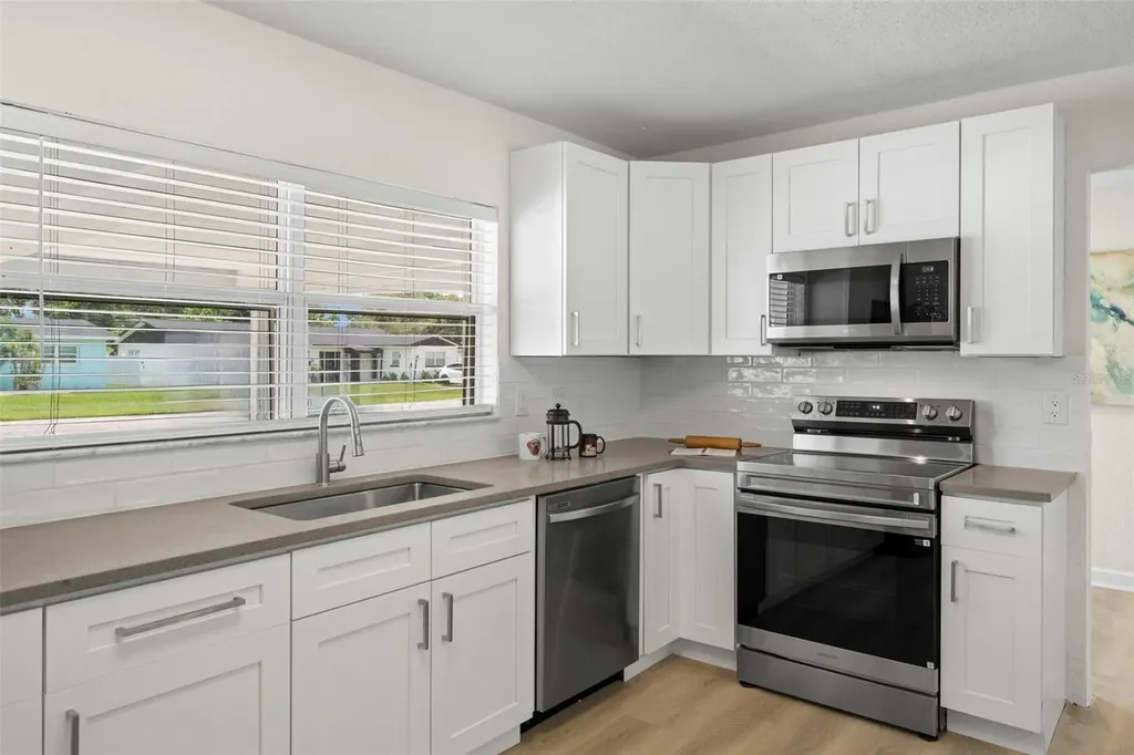 5813 18th Avenue S Gulfport FL 33707