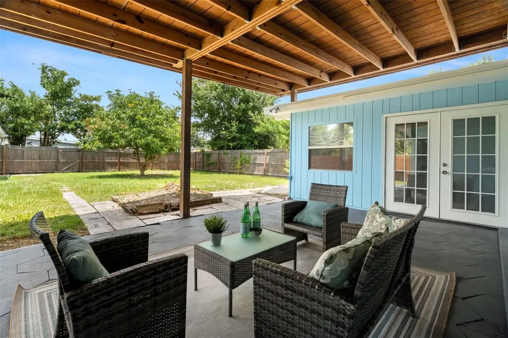 5813 18th Avenue S Gulfport FL 33707