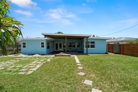 5813 18th Avenue S Gulfport FL 33707