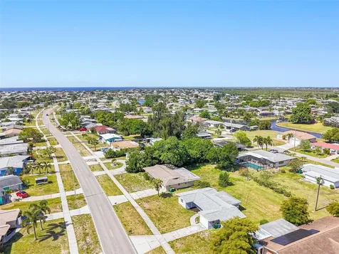 3559 Harbor Boulevard Port Charlotte FL 33952