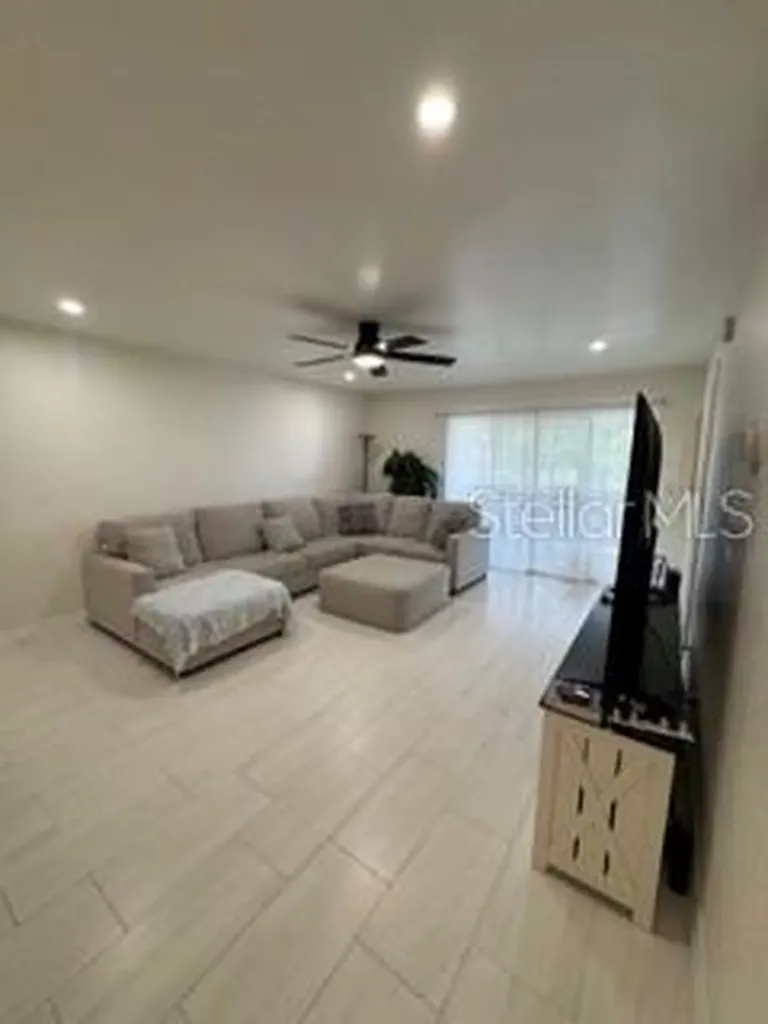 6122 Curry Ford Road Orlando FL 32822