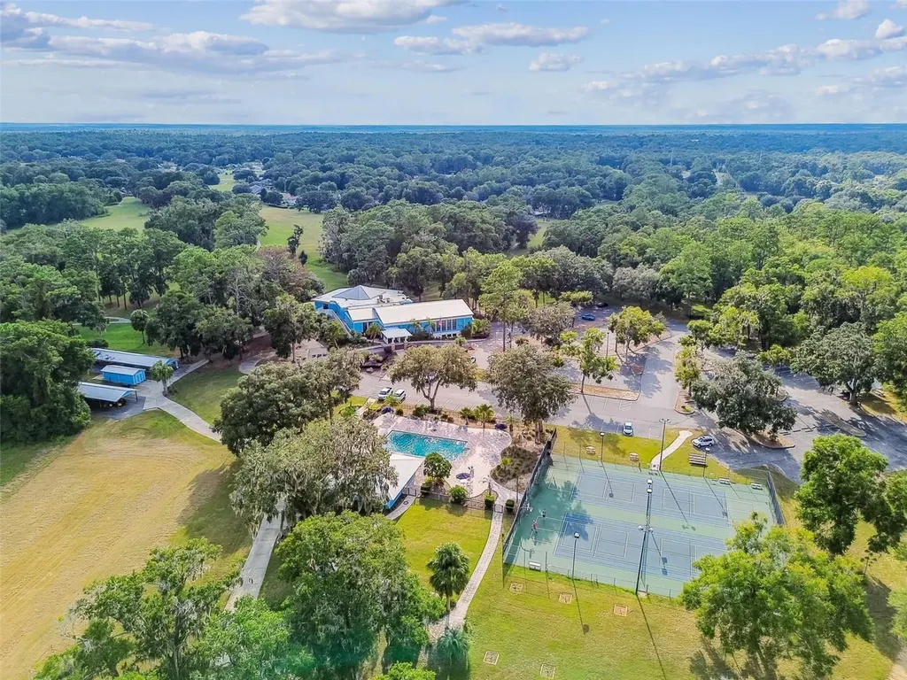 19015 SW 101st Place Dunnellon FL 34432