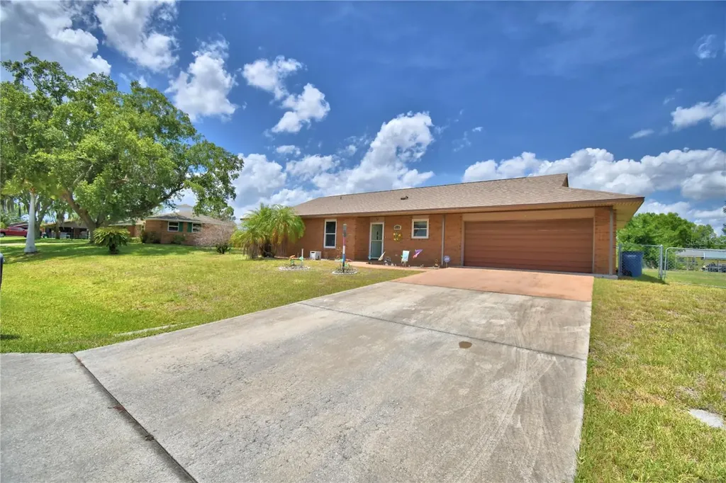 1330 Chloe Terrace Sebring FL 33870