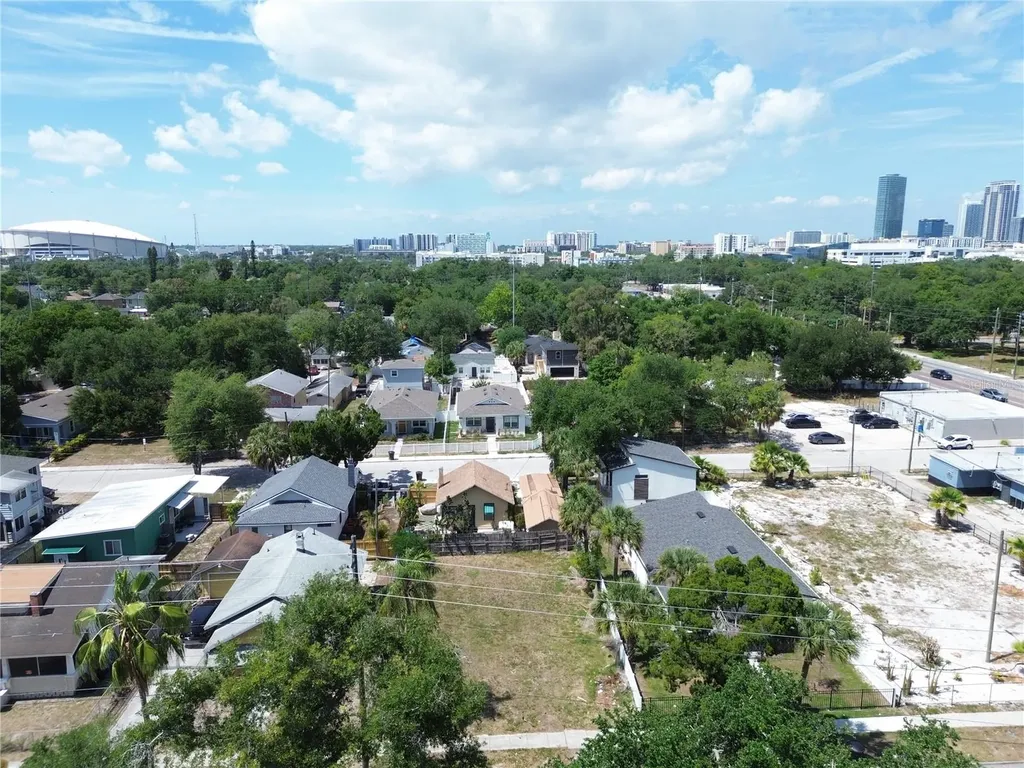 935 13th Avenue S St Petersburg FL 33705