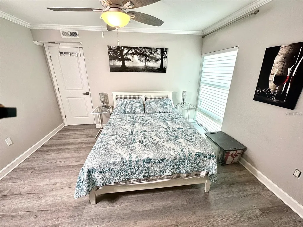 4908 38th Way S St Petersburg FL 33711