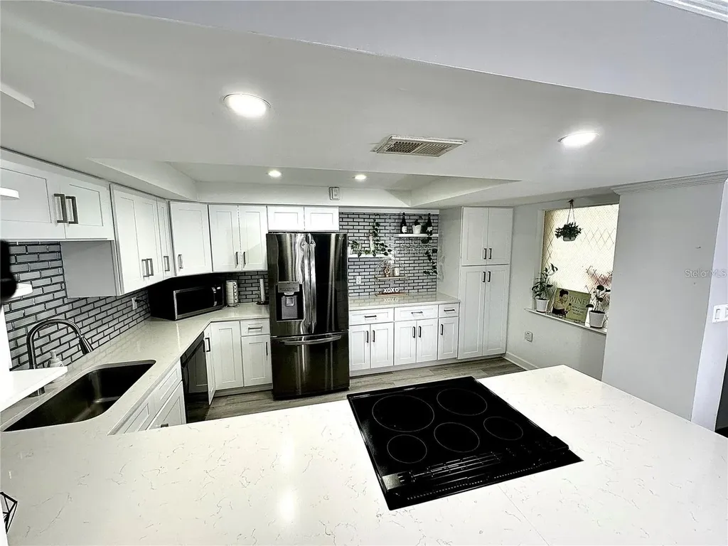 4908 38th Way S St Petersburg FL 33711