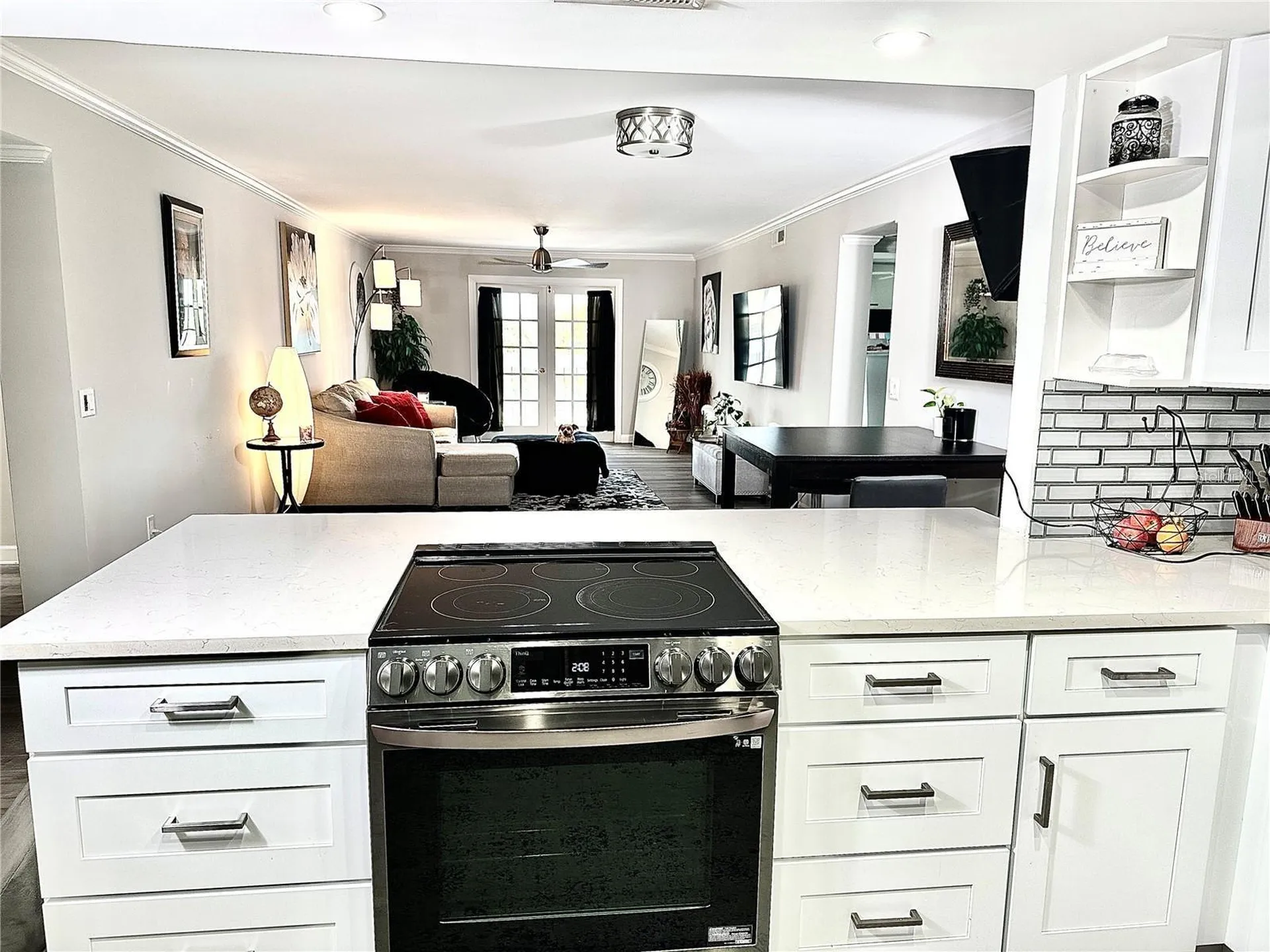 4908 38th Way S St Petersburg FL 33711