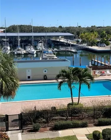 4908 38th Way S St Petersburg FL 33711