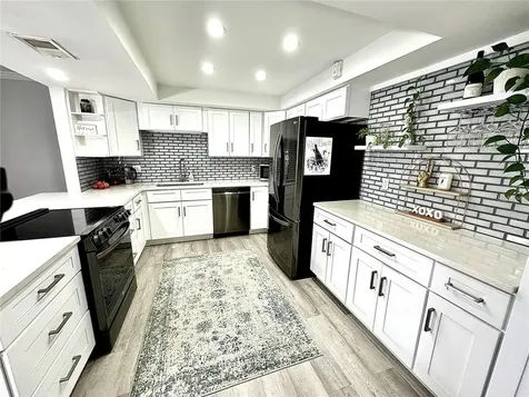4908 38th Way S St Petersburg FL 33711