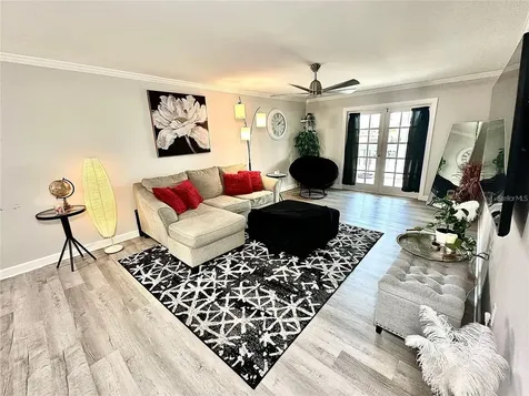 4908 38th Way S St Petersburg FL 33711