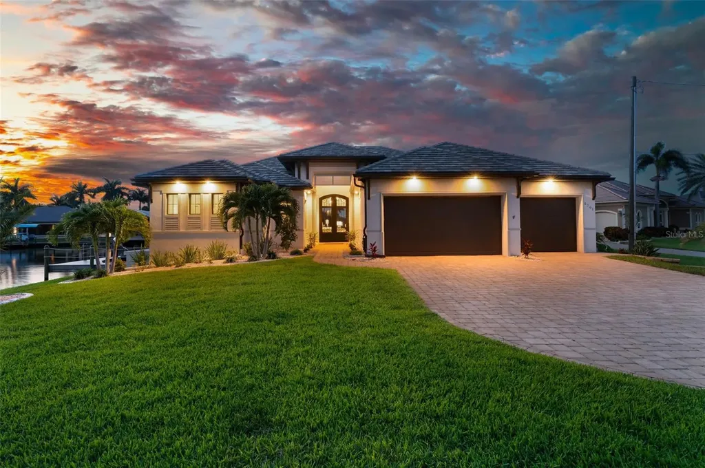 5201 Skylark Court Cape Coral FL 33904