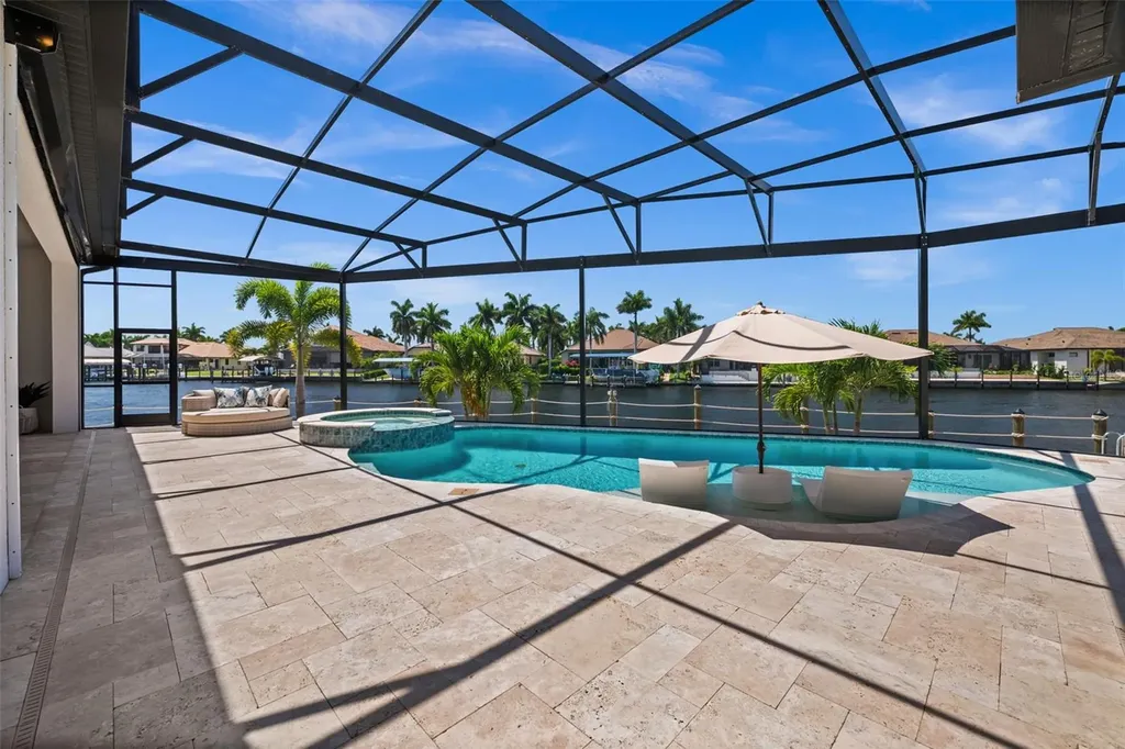 5201 Skylark Court Cape Coral FL 33904