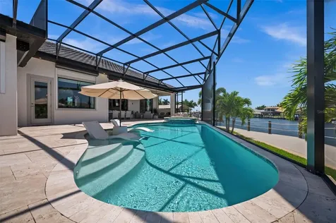 5201 Skylark Court Cape Coral FL 33904