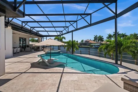 5201 Skylark Court Cape Coral FL 33904