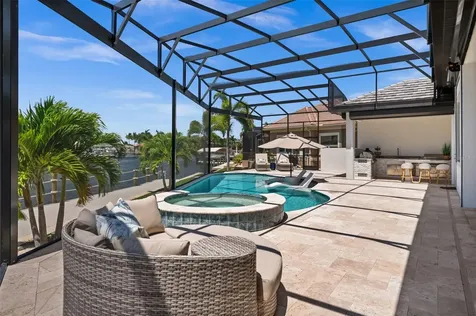 5201 Skylark Court Cape Coral FL 33904