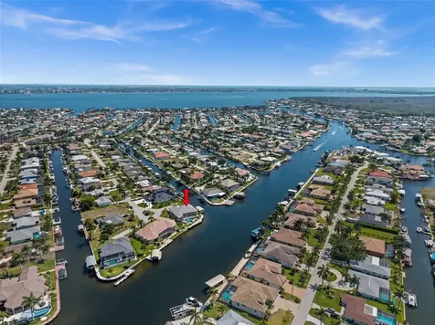 5201 Skylark Court Cape Coral FL 33904