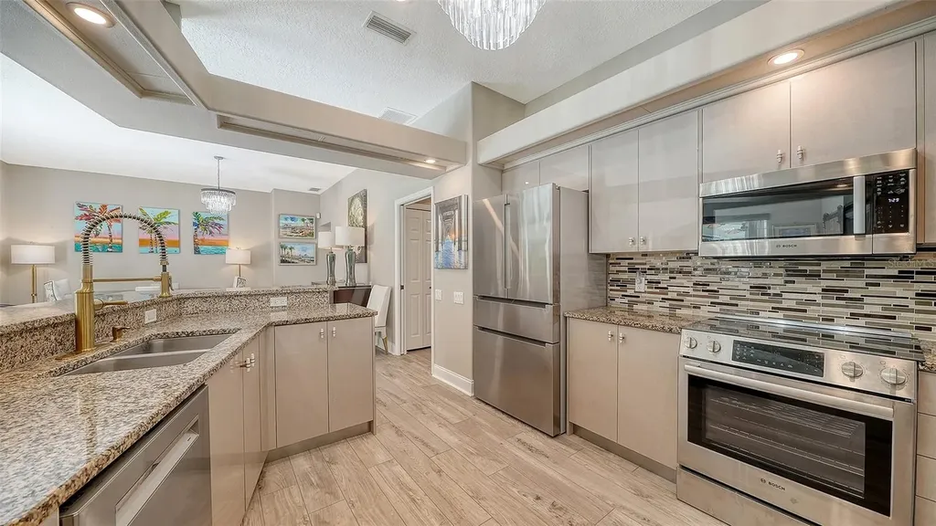6801 Erica Lane Sarasota FL 34241
