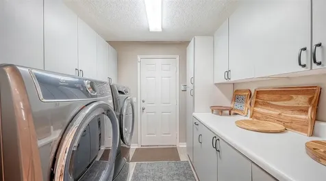 6801 Erica Lane Sarasota FL 34241