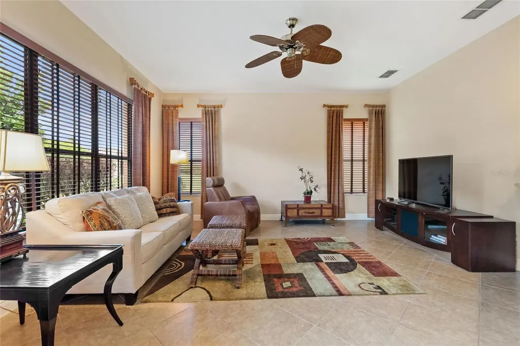 807 Bella Viana Road Kissimmee FL 34759
