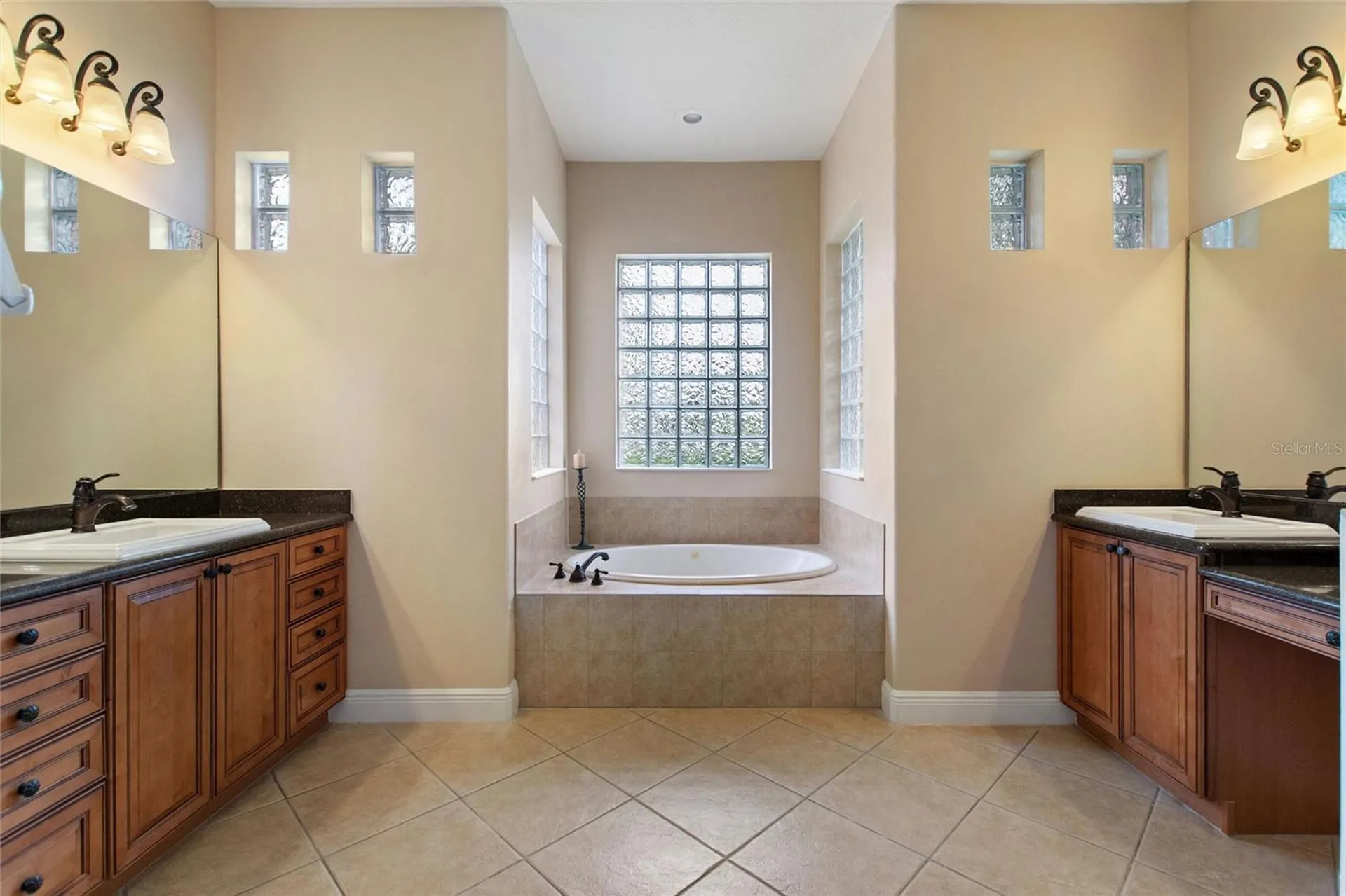 807 Bella Viana Road Kissimmee FL 34759