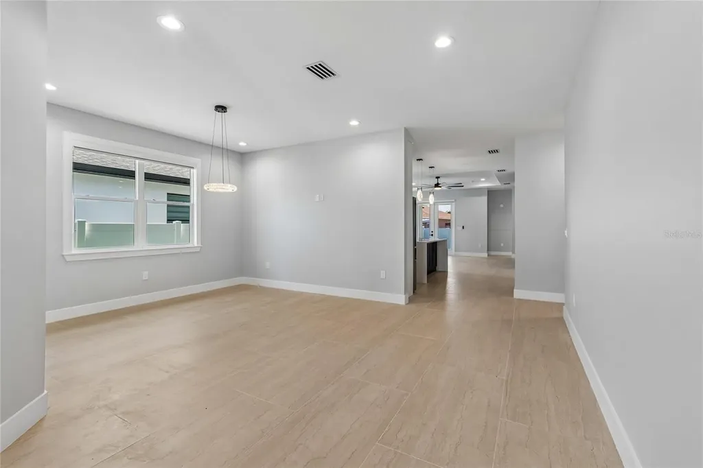 7006 Thatcher Avenue Tampa FL 33614