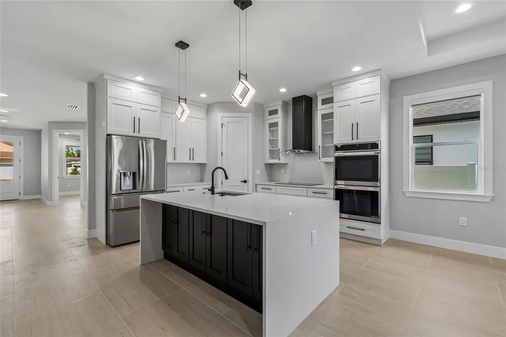 7006 Thatcher Avenue Tampa FL 33614