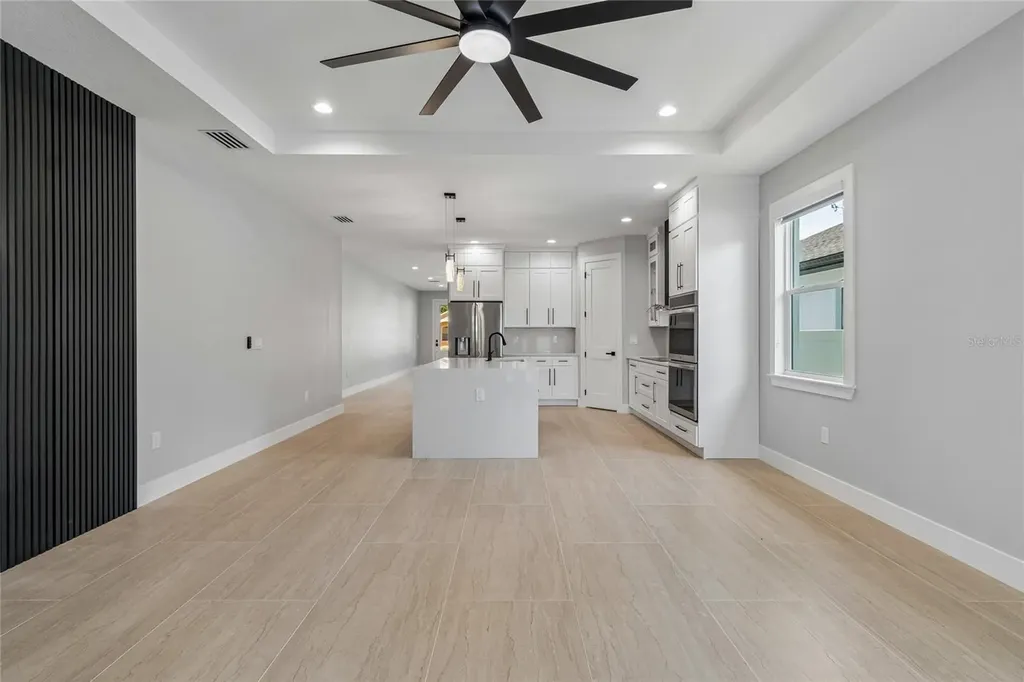 7006 Thatcher Avenue Tampa FL 33614