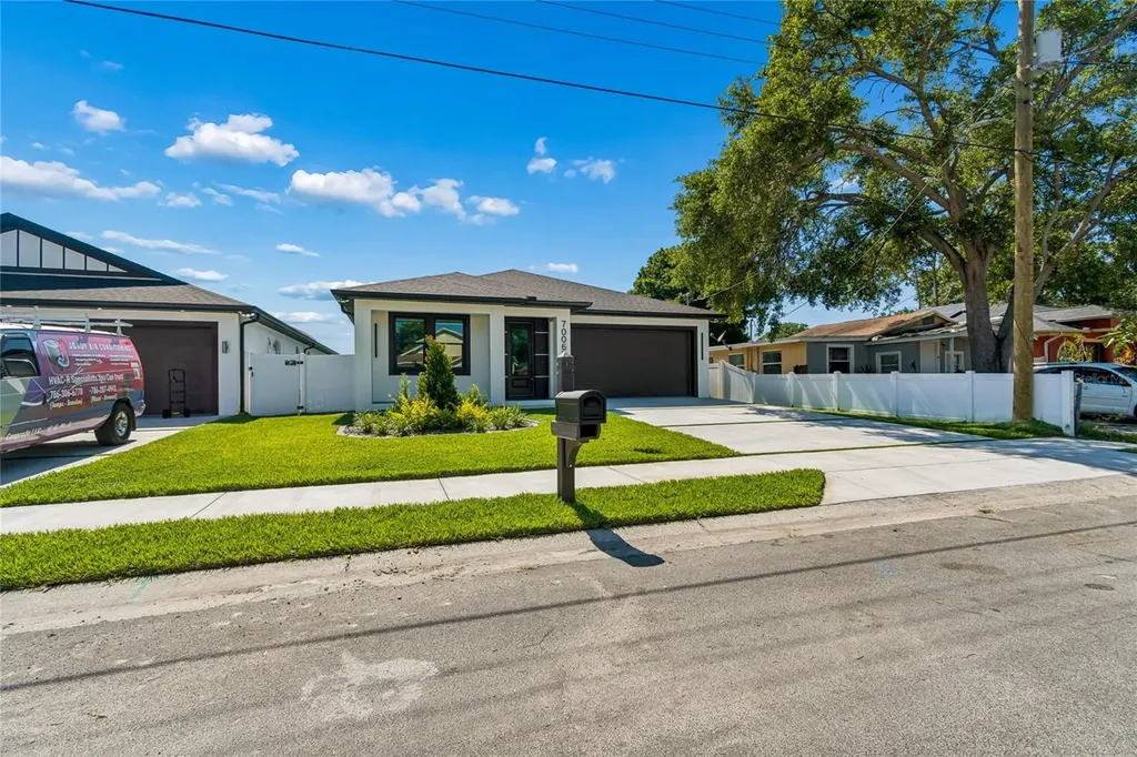 7006 Thatcher Avenue Tampa FL 33614