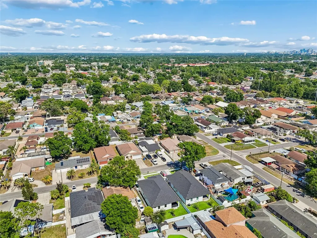 7006 Thatcher Avenue Tampa FL 33614
