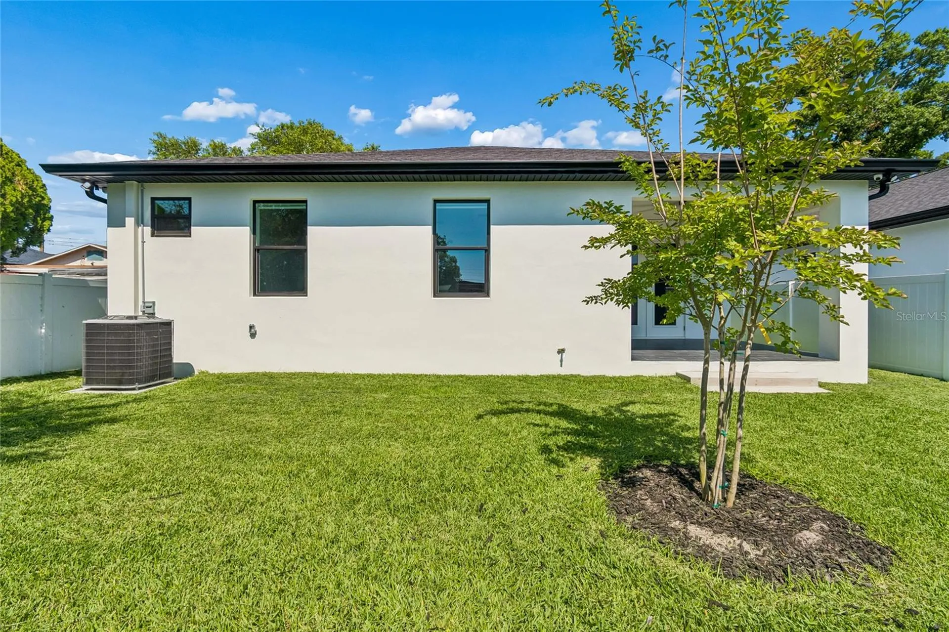7006 Thatcher Avenue Tampa FL 33614
