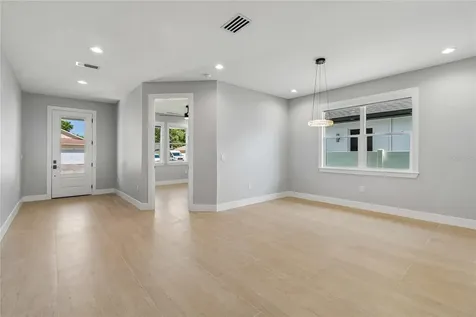 7006 Thatcher Avenue Tampa FL 33614