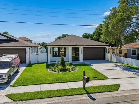 7006 Thatcher Avenue Tampa FL 33614