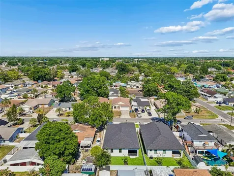 7006 Thatcher Avenue Tampa FL 33614