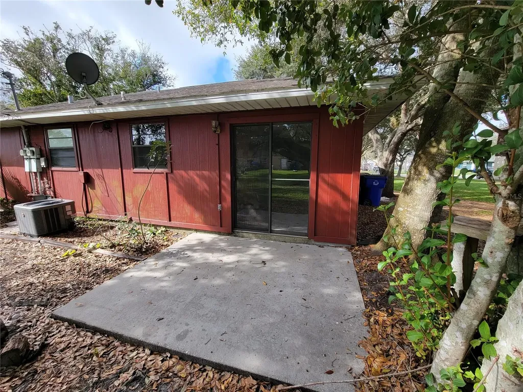 21 Louisiana Avenue St Cloud FL 34769