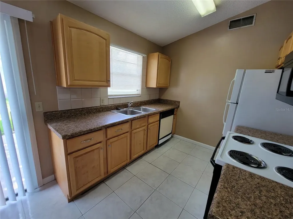 21 Louisiana Avenue St Cloud FL 34769