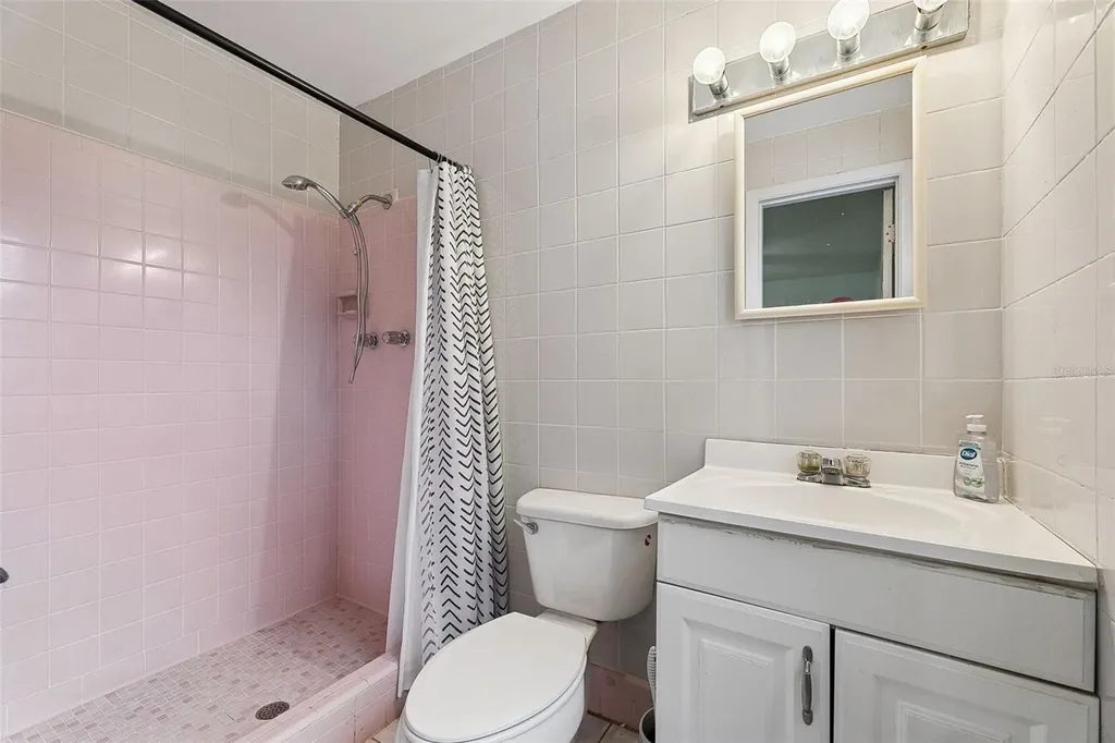 1152 Pineview Drive Daytona Beach FL 32117