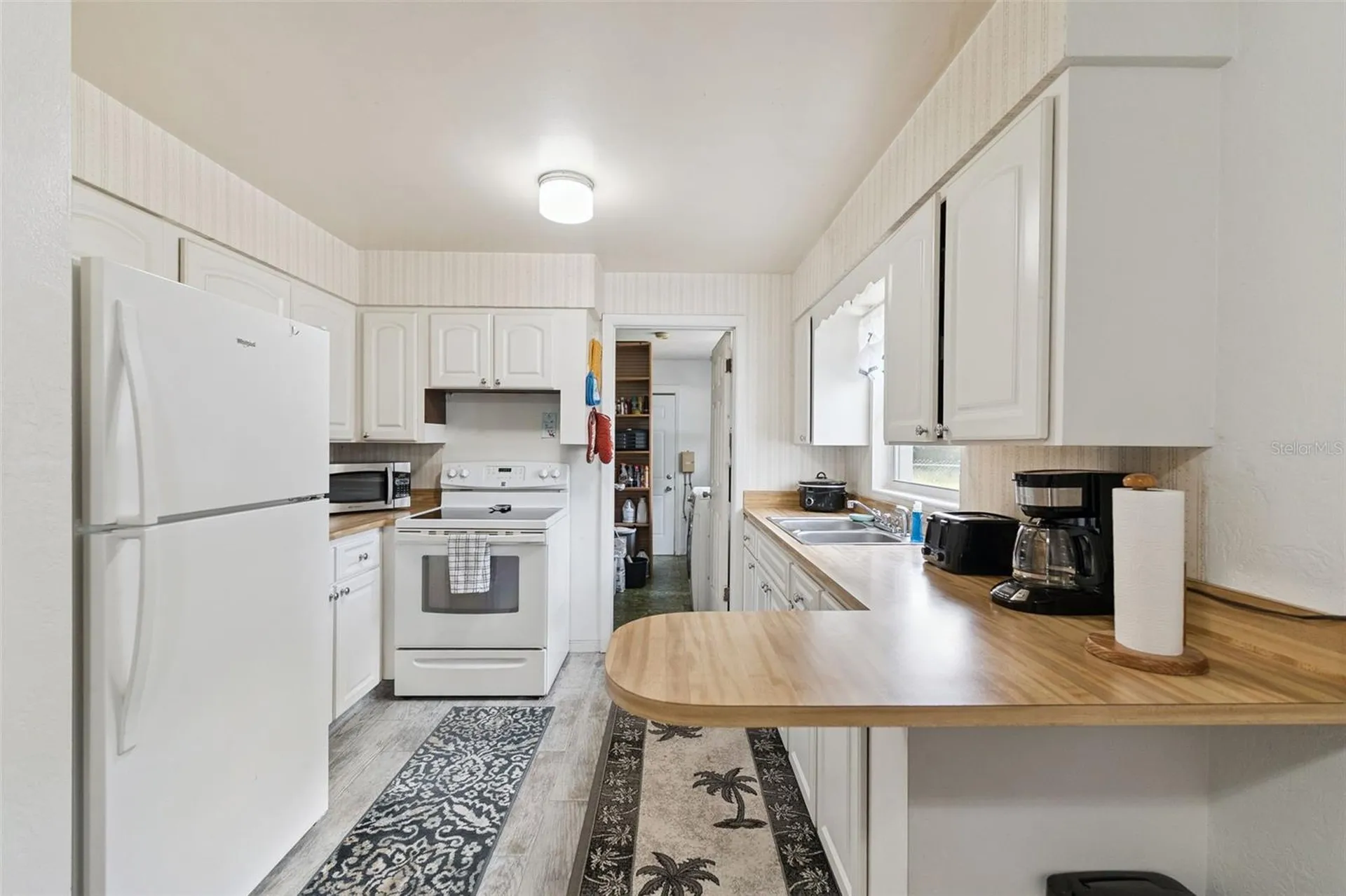 1152 Pineview Drive Daytona Beach FL 32117