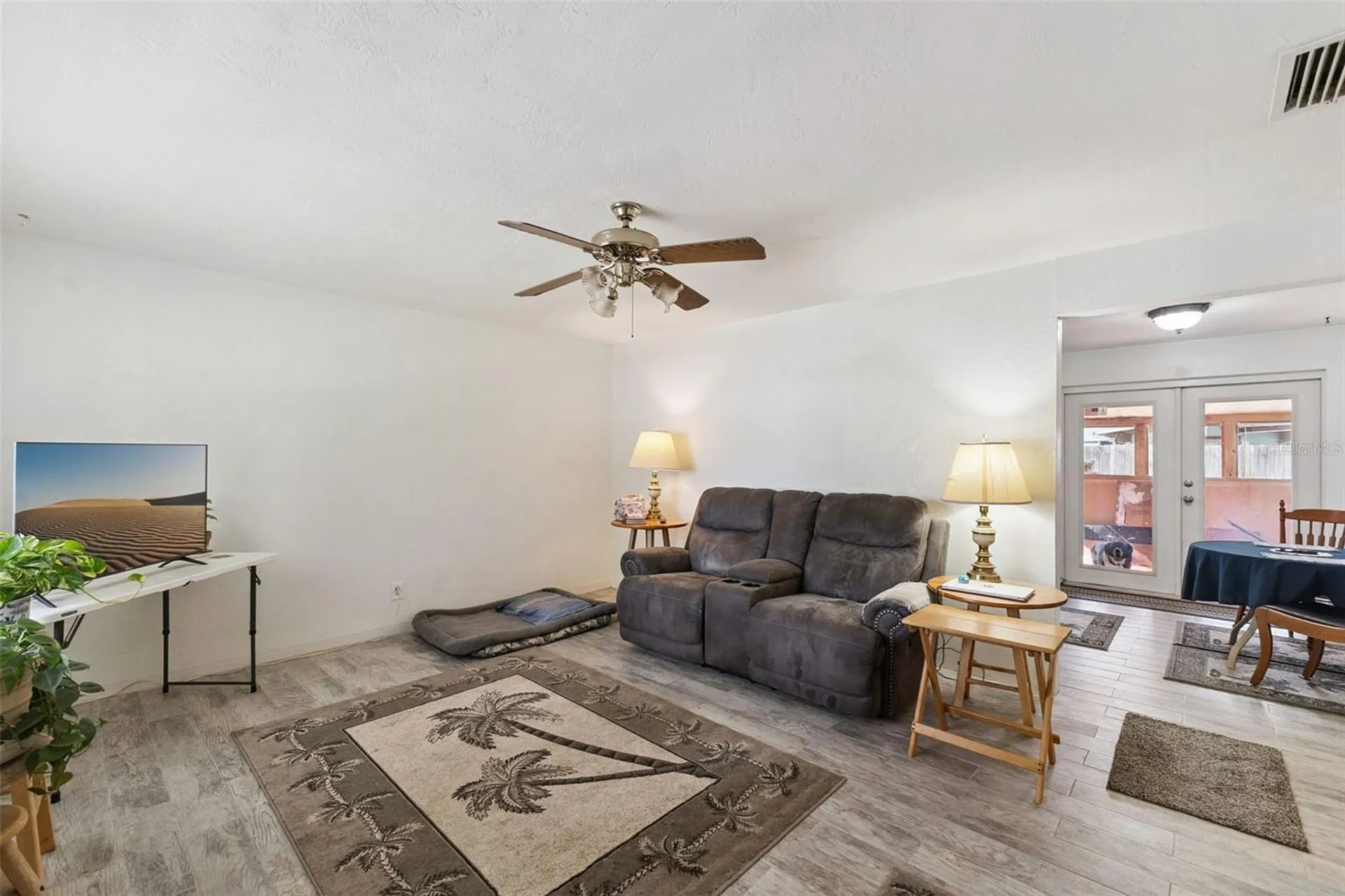 1152 Pineview Drive Daytona Beach FL 32117