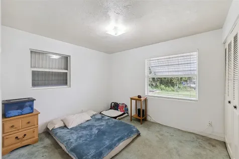 1152 Pineview Drive Daytona Beach FL 32117