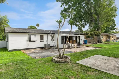 1152 Pineview Drive Daytona Beach FL 32117